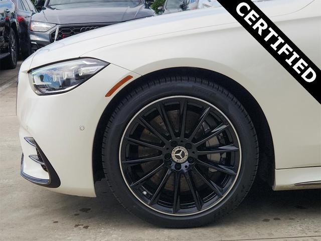 Photo of 2023 Diamond White Mercedes-Benz S-Class