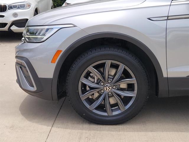 Photo of 2022 Pyrite Silver Metallic Volkswagen Tiguan