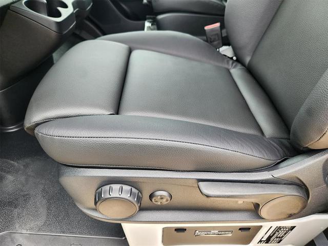 Photo of 2025 Arctic White Mercedes-Benz Sprinter 2500
