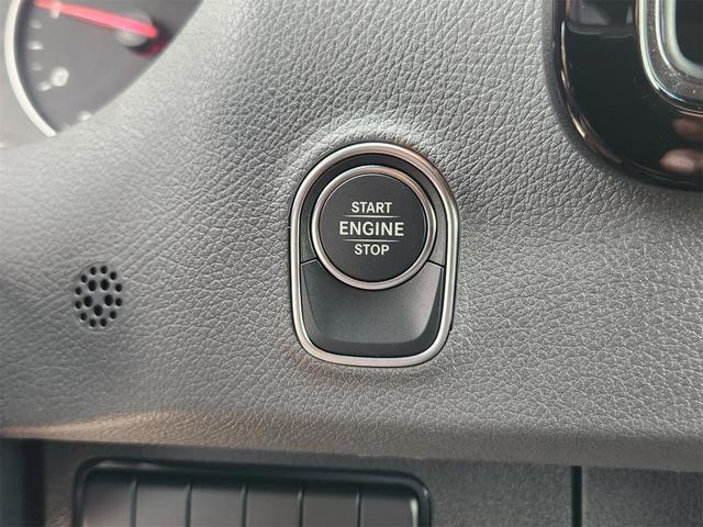 Photo of 2025 Arctic White Mercedes-Benz Sprinter 2500