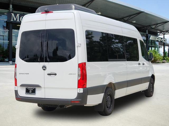 Photo of 2025 Arctic White Mercedes-Benz Sprinter 2500