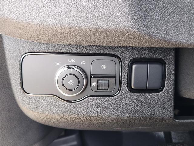 Photo of 2025 Arctic White Mercedes-Benz Sprinter 2500