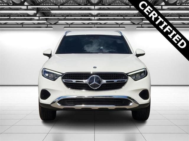 Photo of 2025 Polar White Mercedes-Benz GLC 300