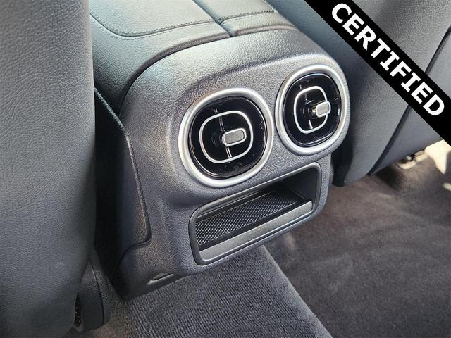 Photo of 2025 Polar White Mercedes-Benz GLC 300