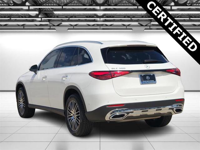 Photo of 2025 Polar White Mercedes-Benz GLC 300