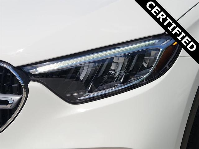 Photo of 2025 Polar White Mercedes-Benz GLC 300