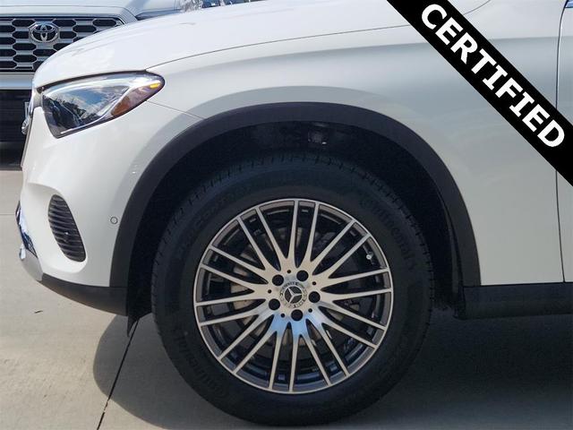 Photo of 2025 Polar White Mercedes-Benz GLC 300