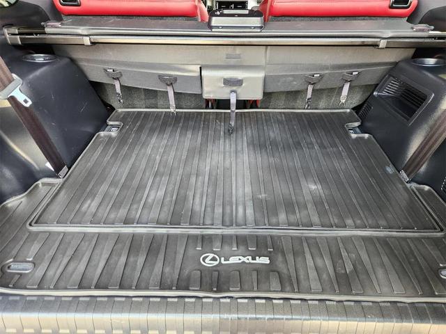 Photo of 2022 Atomic Silver Lexus GX 460