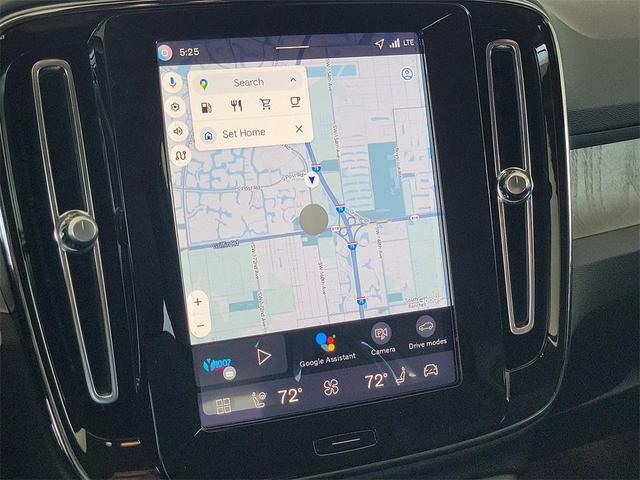 Photo of 2026 Blue Volvo XC40