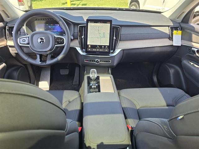 Photo of 2025 Blue Volvo XC90