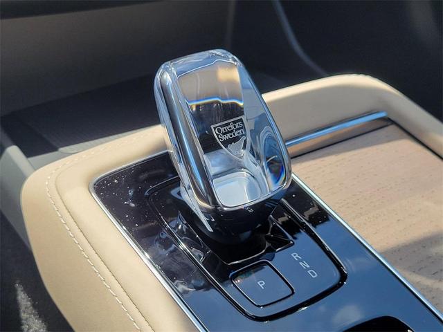 Photo of 2026 White Volvo XC90