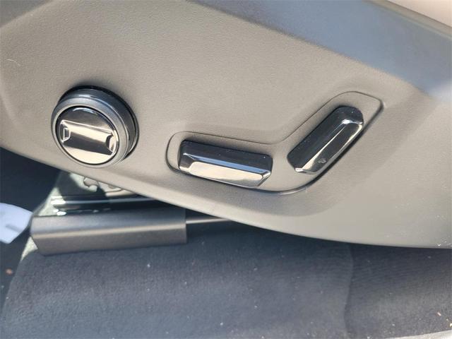 Photo of 2026 White Volvo XC90