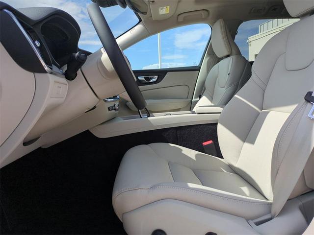 Photo of 2026 White Volvo V60 Cross Country