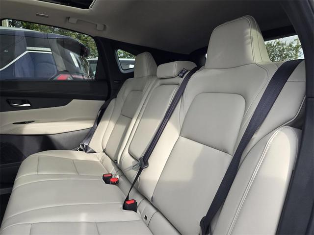 Photo of 2025 2t Red Blk Roof Nissan Murano