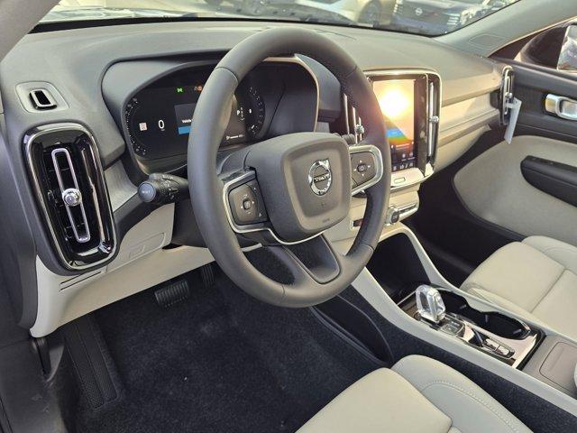 Photo of 2026 Forest Green Volvo XC40