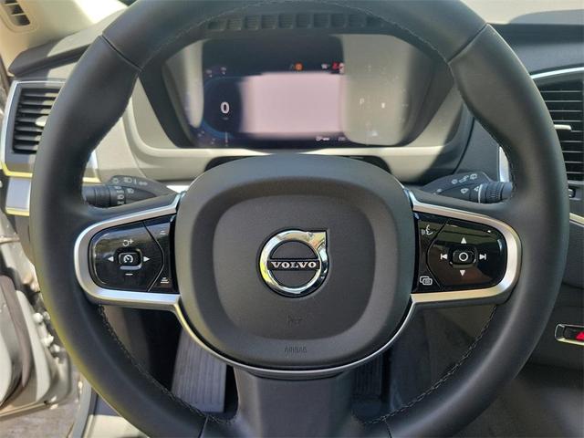 Photo of 2025 Metallic Volvo XC90