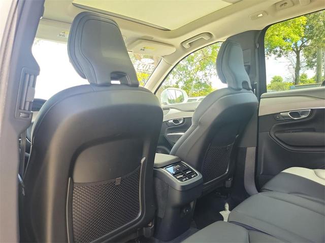 Photo of 2025 Metallic Volvo XC90