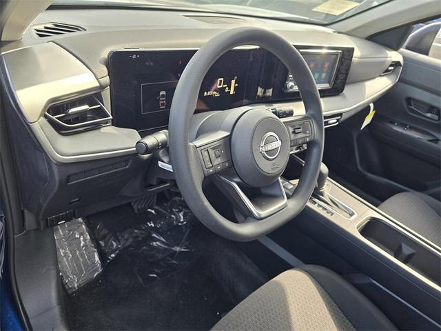 Photo of 2025 Deep Blue Pearl Nissan Kicks