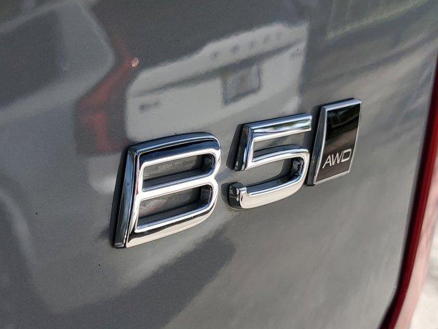 Photo of 2025 Metallic Volvo XC90