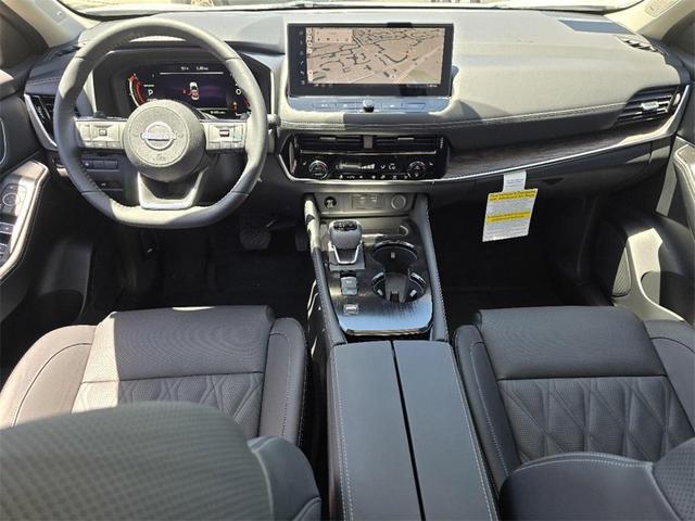 Photo of 2025 Pearl Nissan Rogue