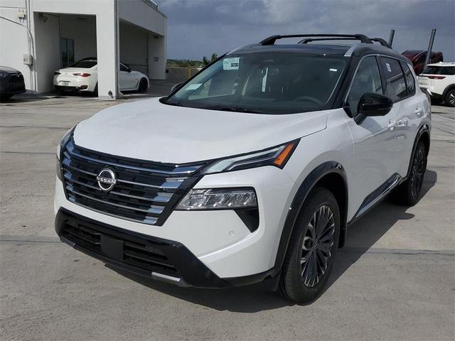 Photo of 2025 Pearl Nissan Rogue
