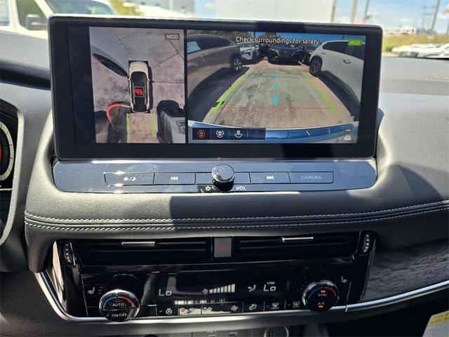 Photo of 2025 Pearl Nissan Rogue