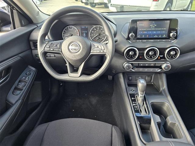Photo of 2025 Gun Metallic Nissan Sentra