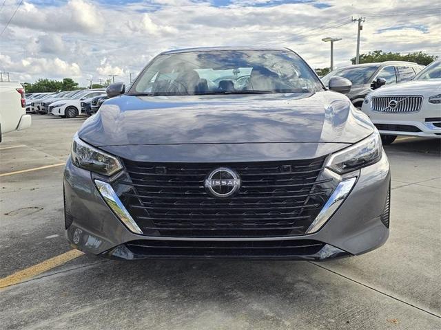Photo of 2025 Gun Metallic Nissan Sentra