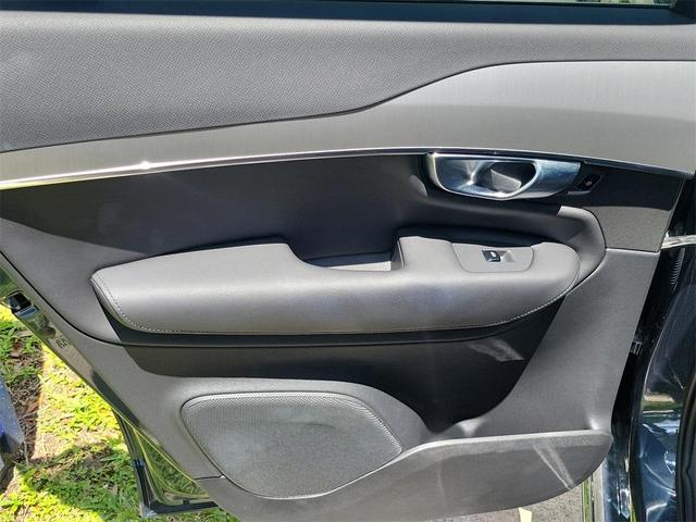 Photo of 2025 Denim Blue Metallic Volvo XC90