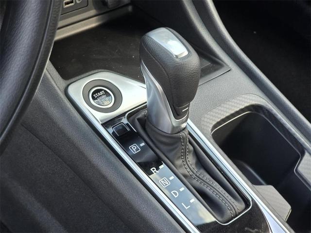 Photo of 2025 Cloud White Nissan Sentra