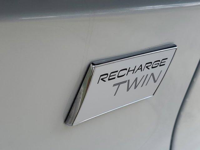 Photo of 2023 Crystal White Metallic Volvo C40 Recharge Pure Electric
