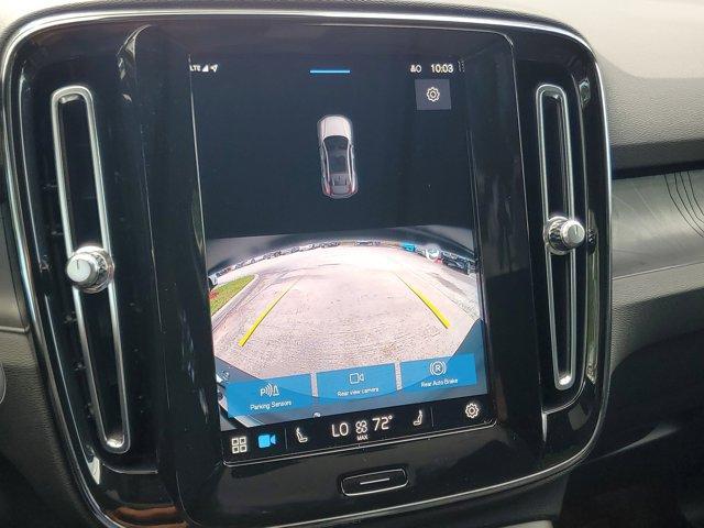 Photo of 2023 Crystal White Metallic Volvo C40 Recharge Pure Electric