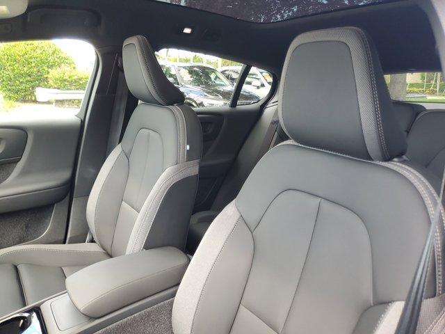 Photo of 2023 Crystal White Metallic Volvo C40 Recharge Pure Electric