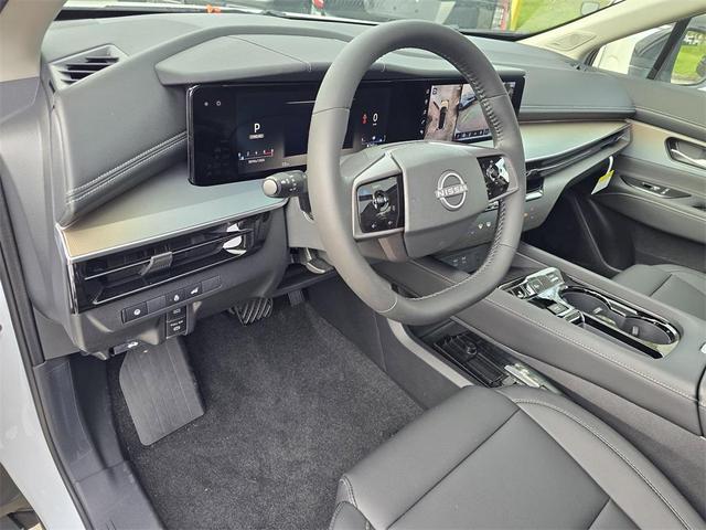 Photo of 2025 Everest White P Nissan Murano
