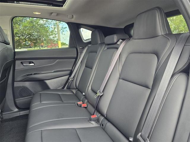 Photo of 2025 Everest White P Nissan Murano