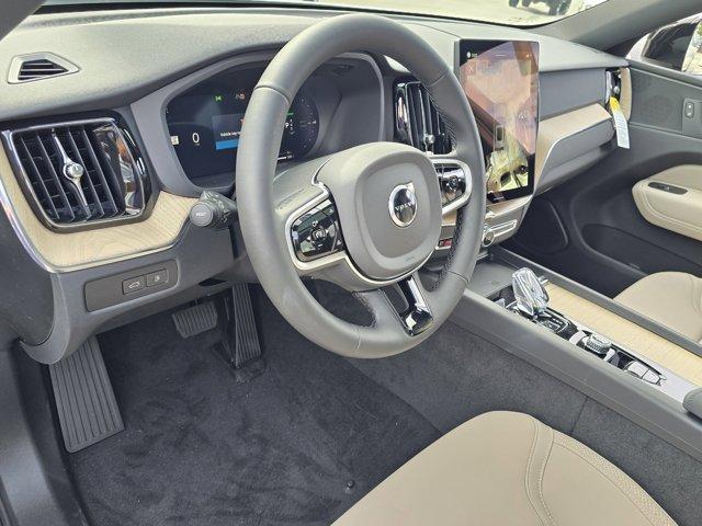 Photo of 2026 Bright Volvo XC60