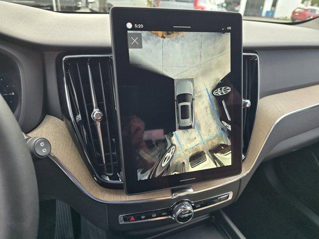 Photo of 2026 Bright Volvo XC60