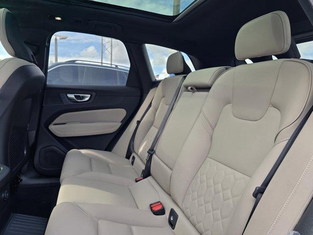 Photo of 2026 Bright Volvo XC60