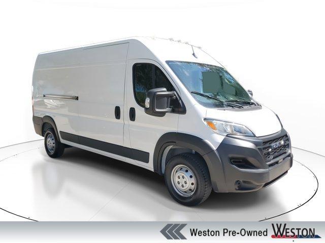 Photo of 2023 Bright White Clearcoat RAM ProMaster 2500