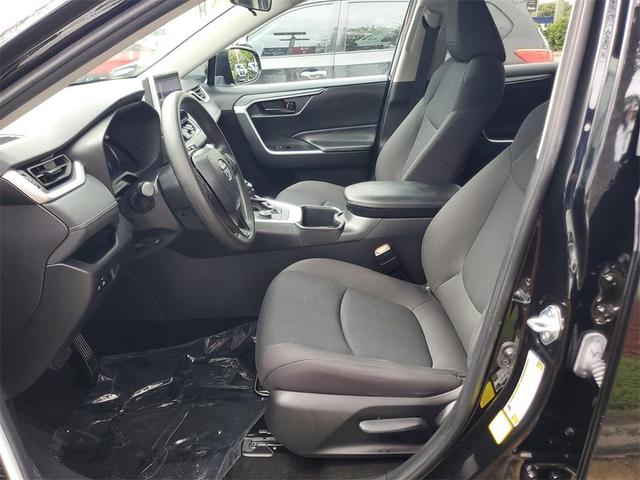Photo of 2024 Black Toyota RAV4 Hybrid