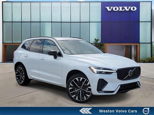 Photo of 2026 Crystal White Volvo XC60