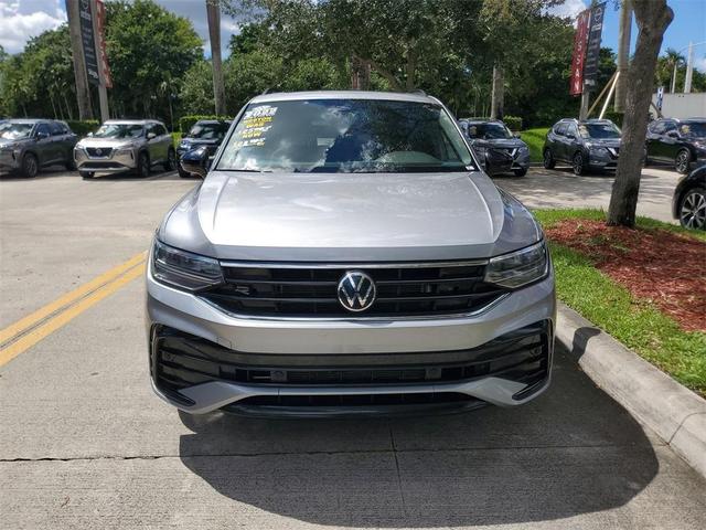 Photo of 2022 Pyrite Silver Metallic Volkswagen Tiguan