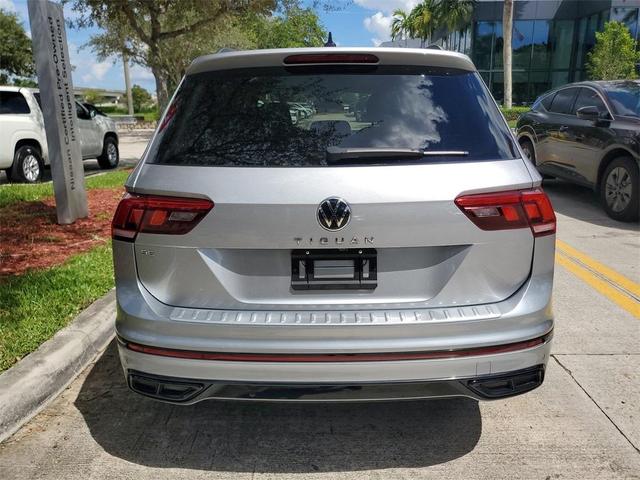 Photo of 2022 Pyrite Silver Metallic Volkswagen Tiguan