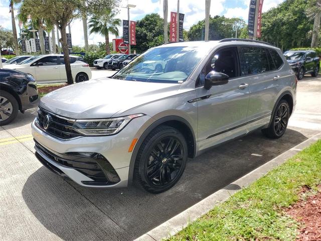 Photo of 2022 Pyrite Silver Metallic Volkswagen Tiguan