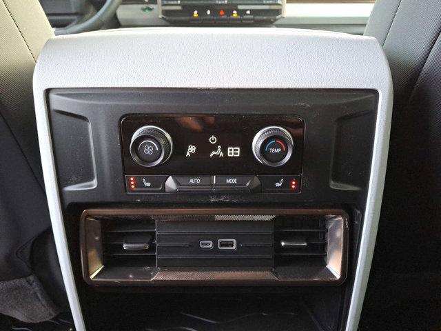Photo of 2025 Interstellar White GMC HUMMER EV SUV