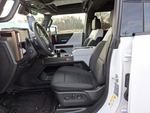 Photo of 2025 Interstellar White GMC HUMMER EV SUV