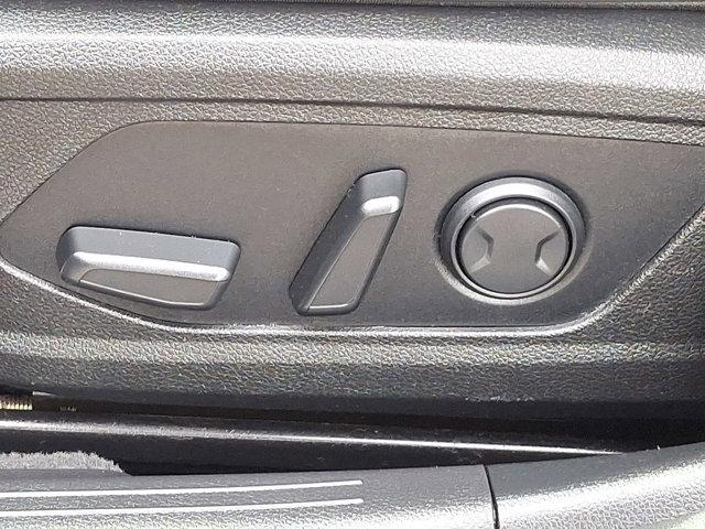 Photo of 2022 Ebony Black Kia K5