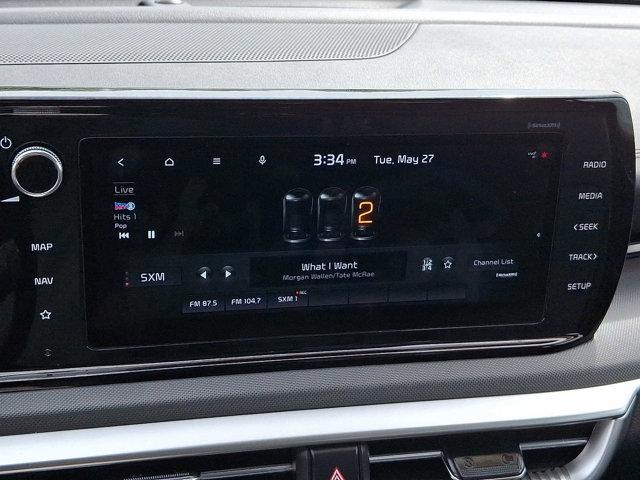 Photo of 2022 Ebony Black Kia K5