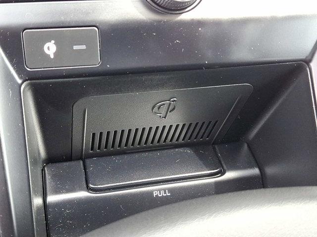 Photo of 2022 Ebony Black Kia K5