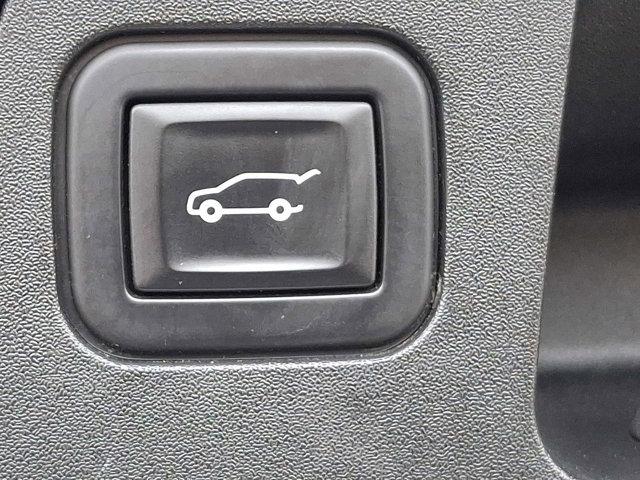 Photo of 2020 Summit White Buick Envision